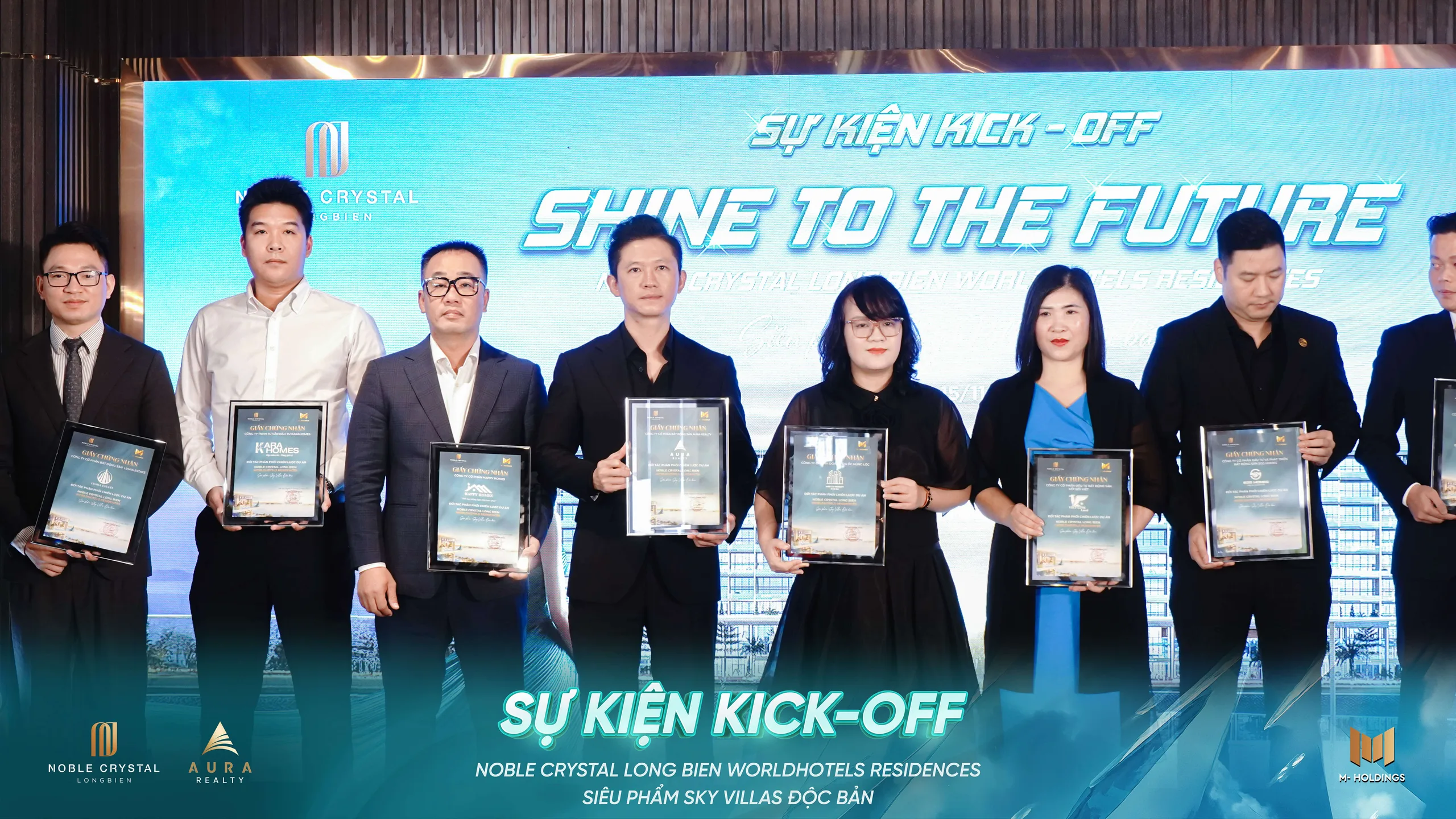 Hoạt động công ty Aura Realty